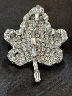 Vintage Unsigned Rhinestone Leaf Brooch 2.25 Inch Silver Tone Statement